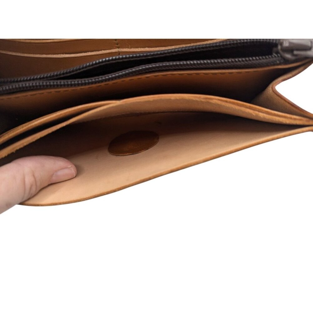 Vintage-Style Brown Leather Clutch Wallet With Brass Turn-Lock Closure Multiple - Picture 10 of 12
